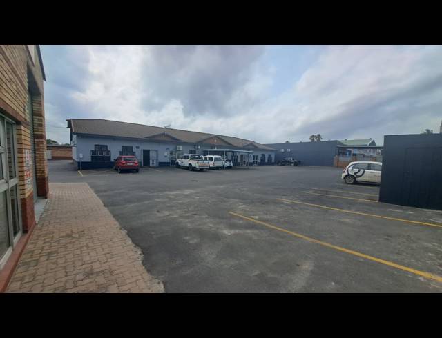 123M² WORKSHOP TO LET IN RICHARDS BAY CENTRAL